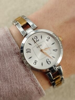 Seiko Alba Women’s Watch Ingénu VJ21-KPW0 Two-Tone Bronze Hands 28mm Japan JDM